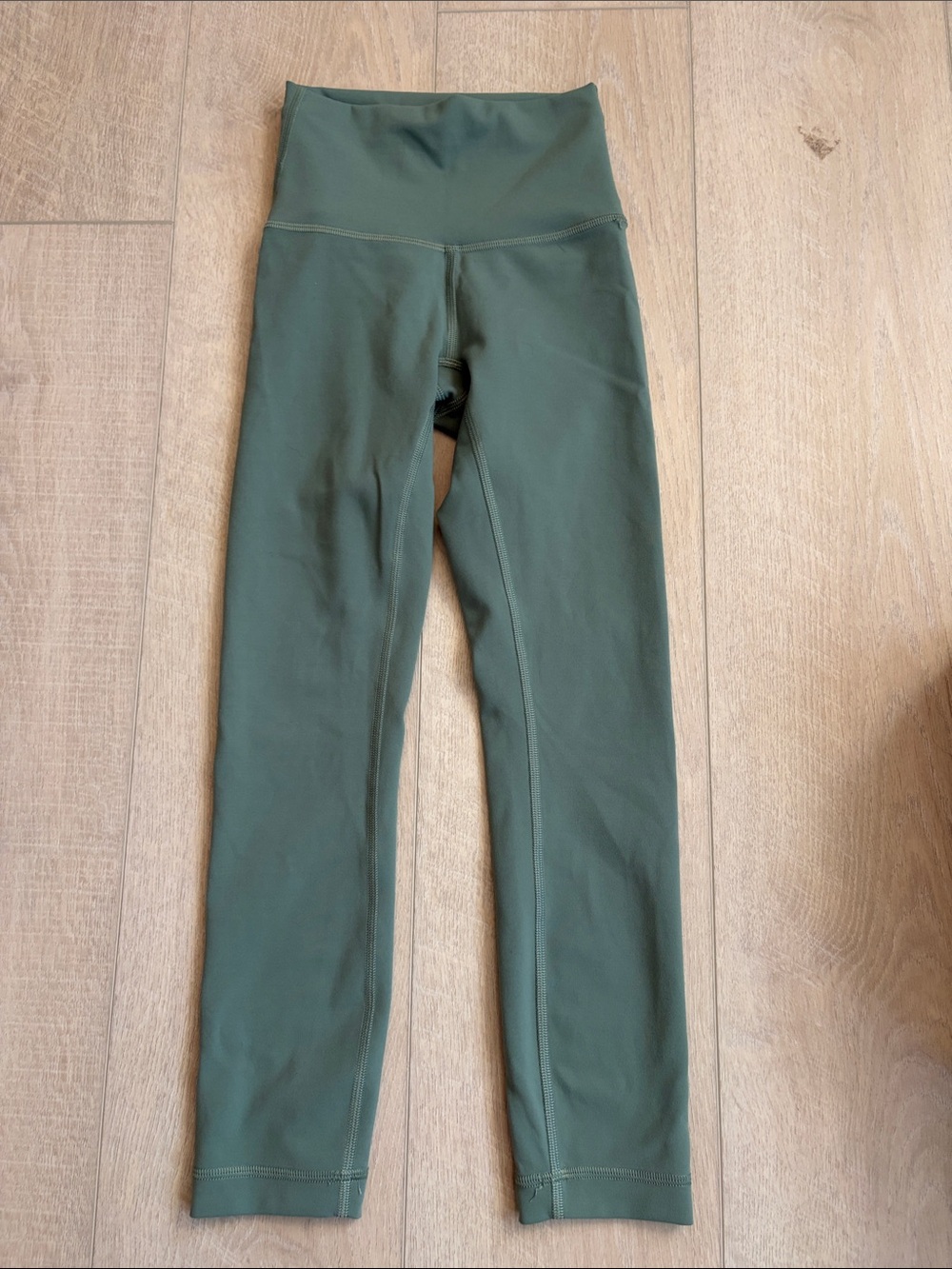 lululemon athletica size 0 Align crop High-Waist Leggings in Deep Green